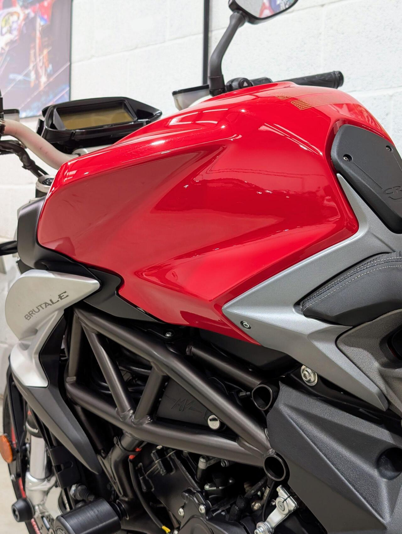 2016 MV Agusta Brutale 800 - Photo 26