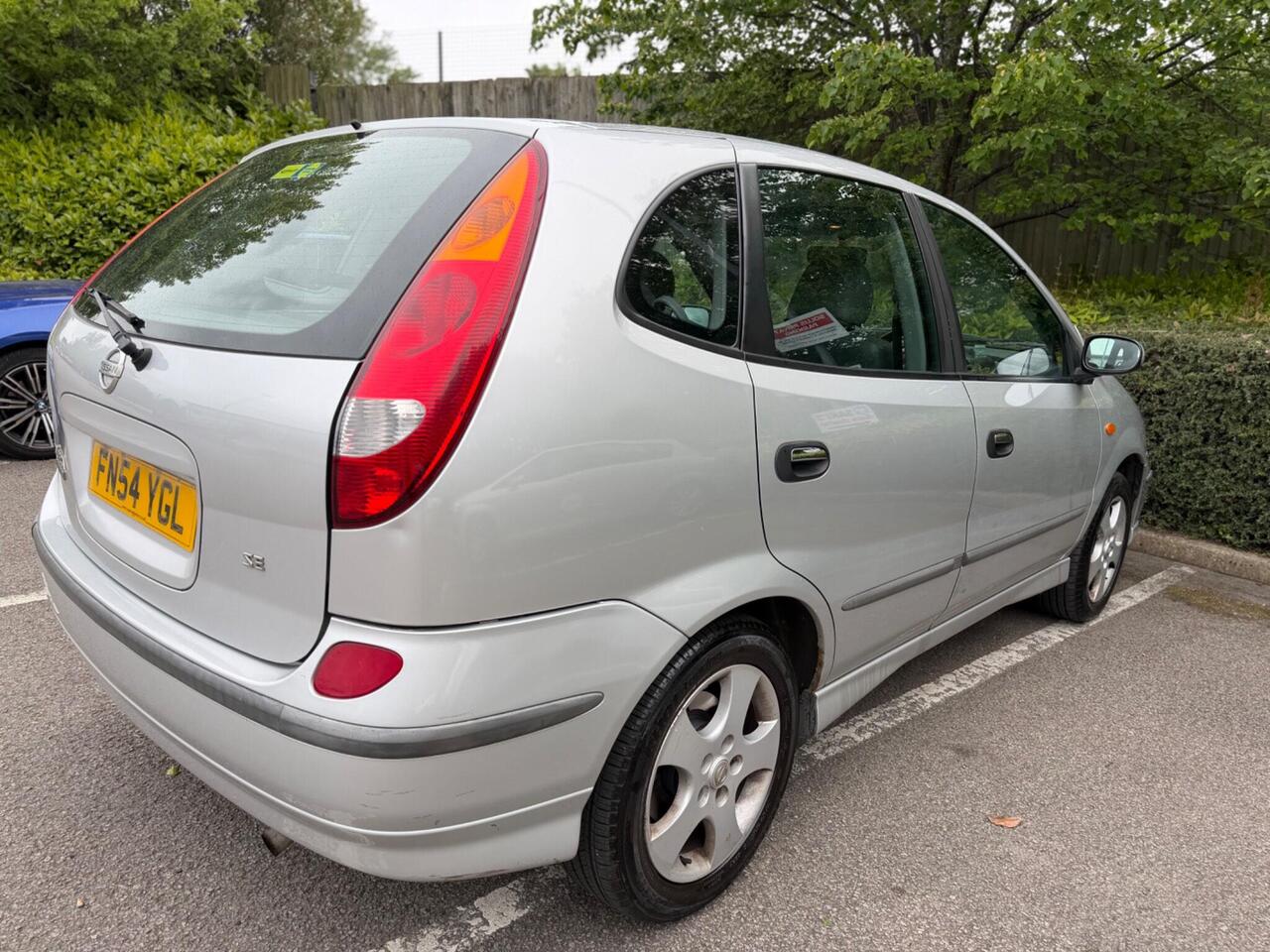 Nissan Almera Tino 2004 photo 3