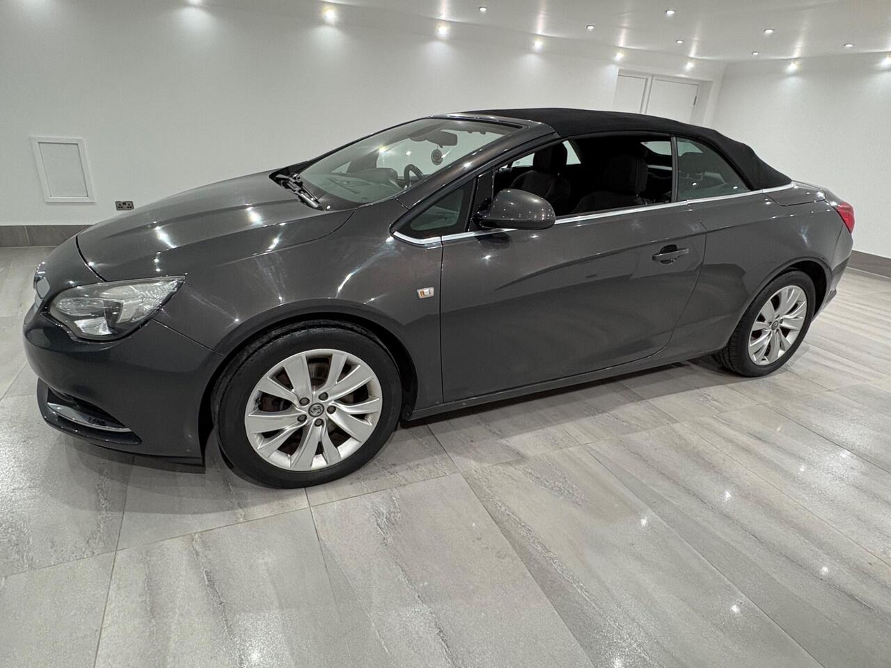 Vauxhall Cascada 2014 photo 3