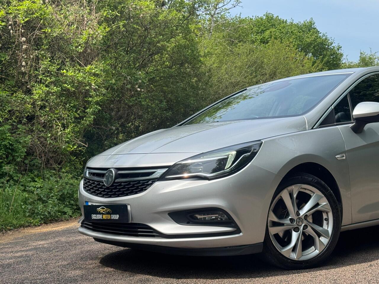 Vauxhall Astra 2017 photo 3