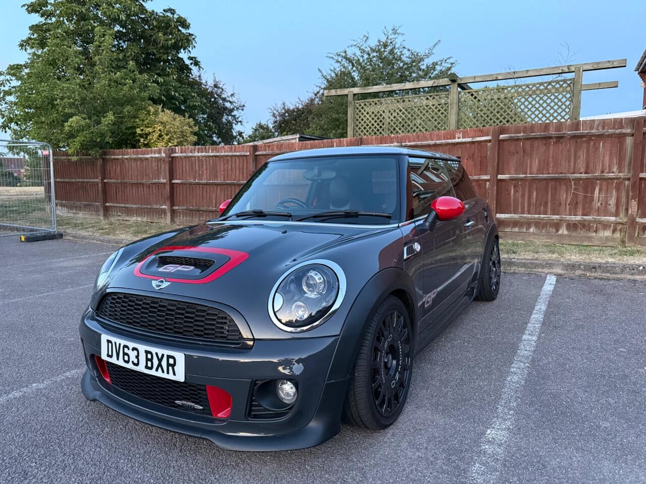 Mini Hatch 2013 photo 3