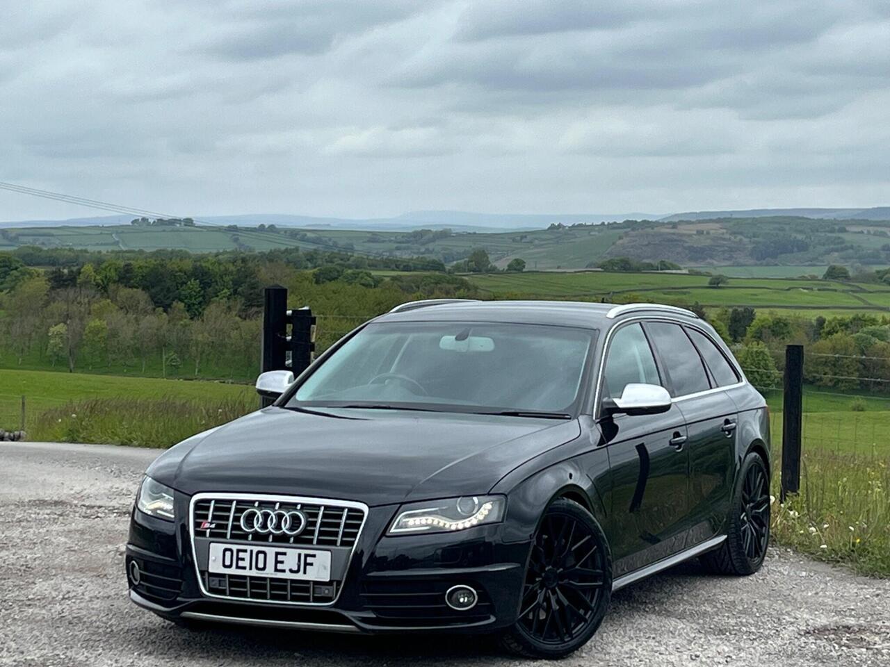 Audi S4 Avant 2010 photo 2
