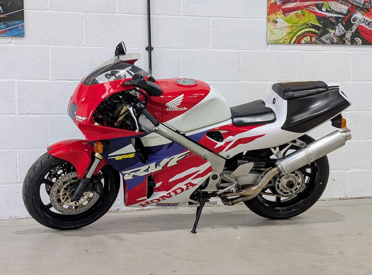 1995 Honda RVF400 - Photo 8