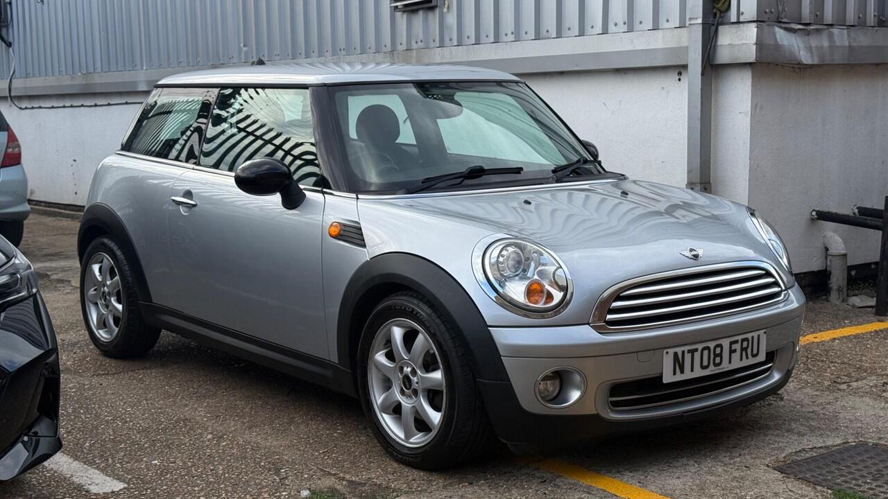 Mini Hatch 2008 photo 4