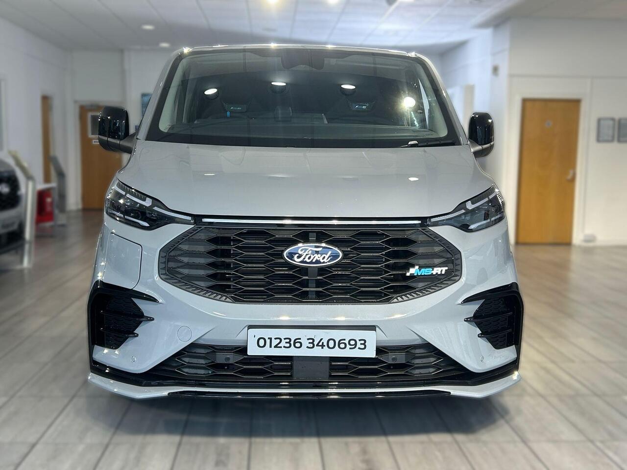 Ford E-Transit Custom photo 2