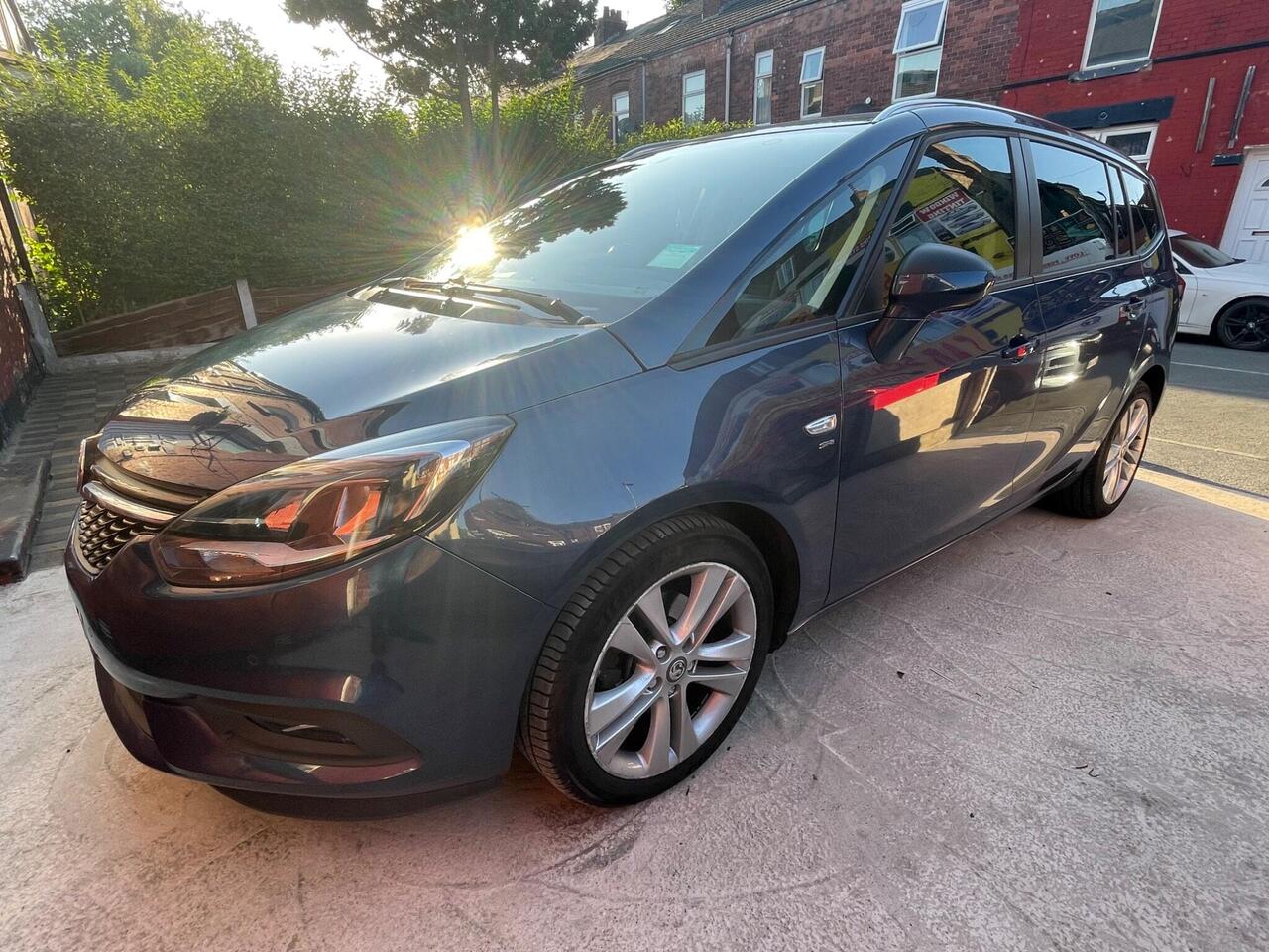 Vauxhall Zafira Tourer 2017 photo 2