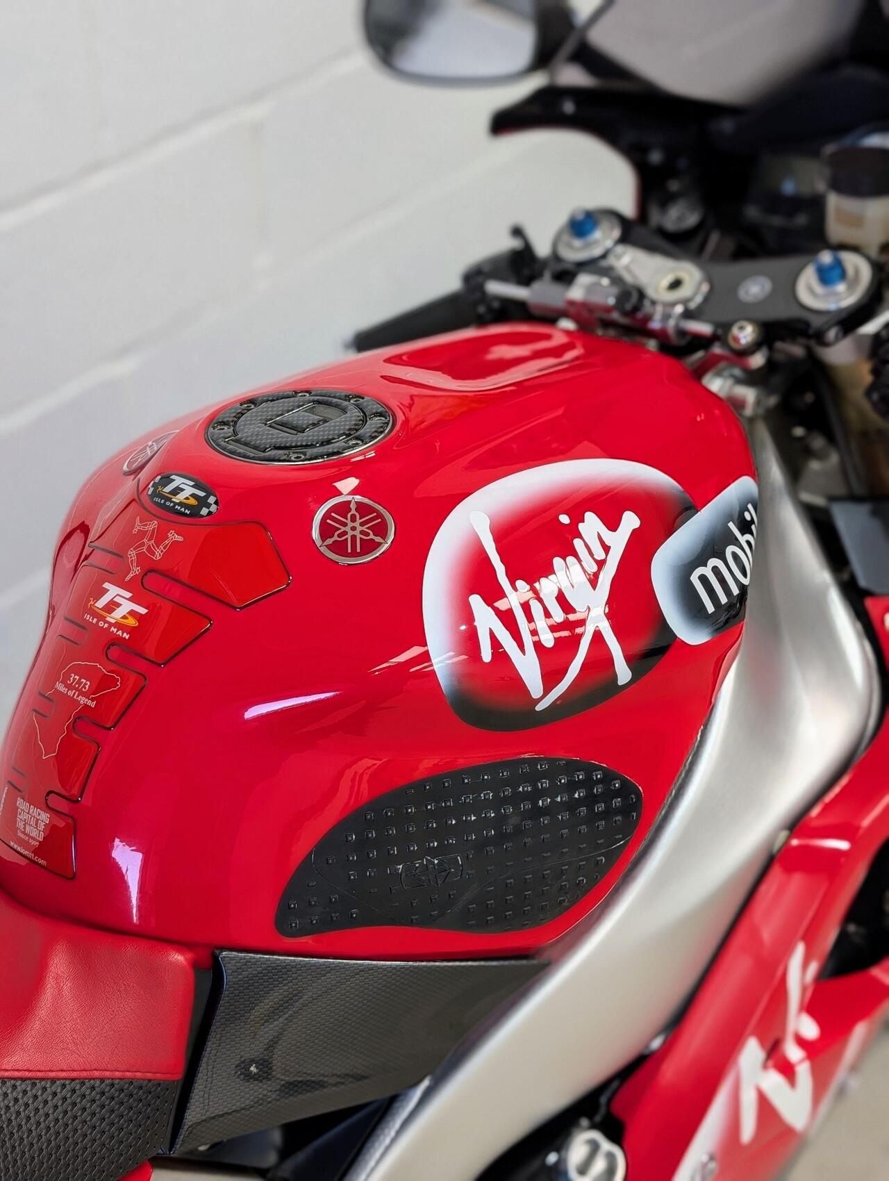 1999 Yamaha R1 - Photo 11