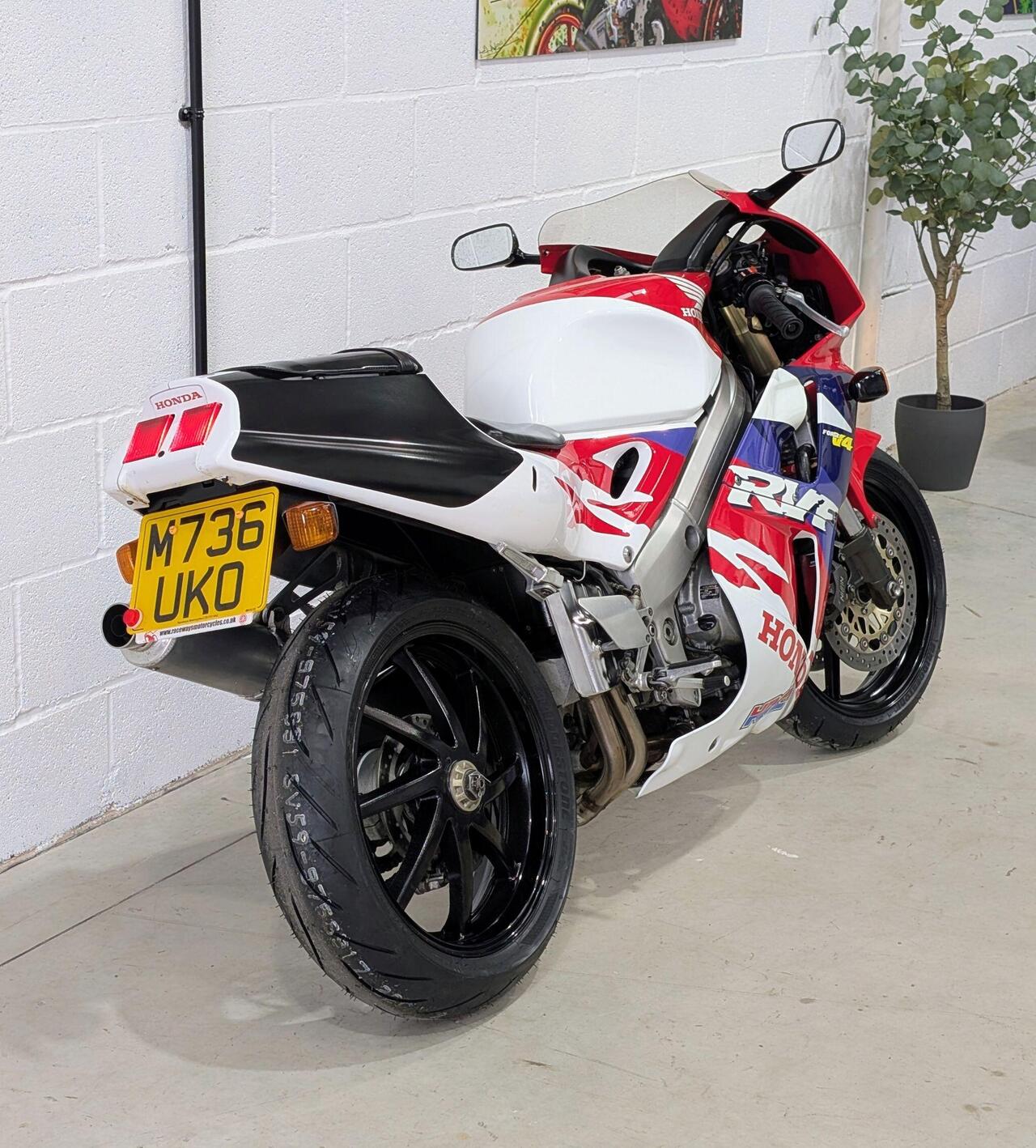1995 Honda RVF400 - Photo 35