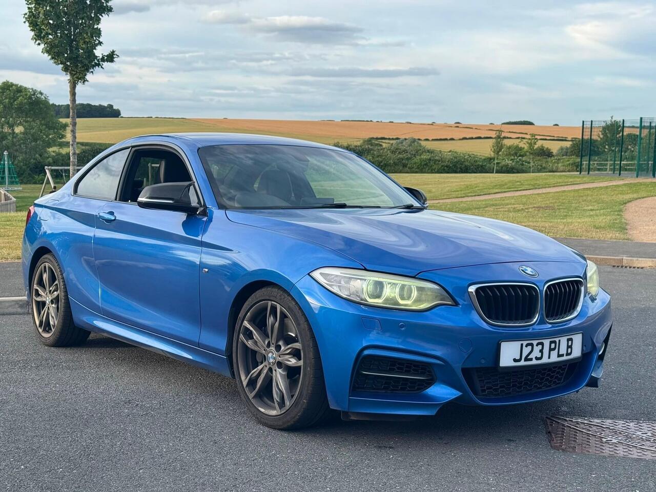 BMW M235I 2014 photo 3