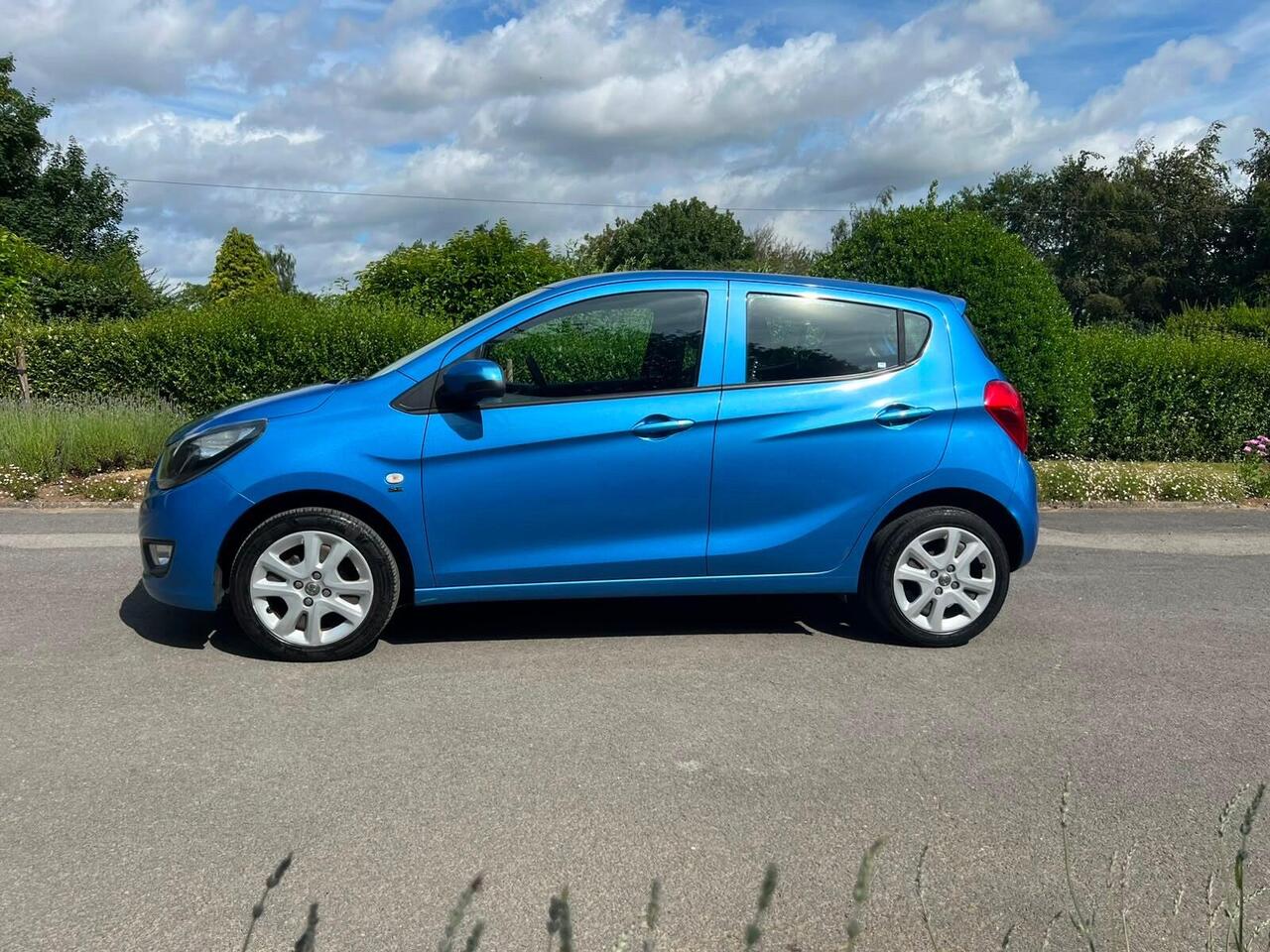 Vauxhall Viva 2016 photo 2