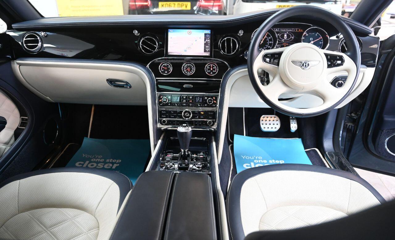 Bentley Mulsanne 2016 photo 4