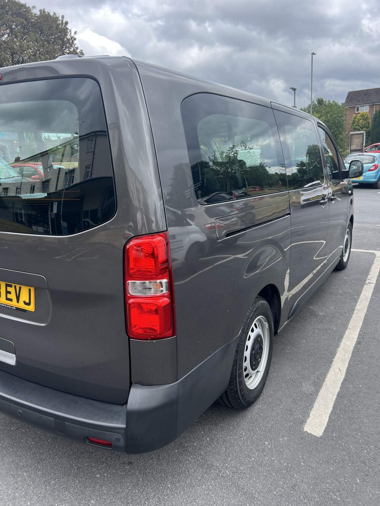 Vauxhall Vivaro Life Electric 2023 photo 4