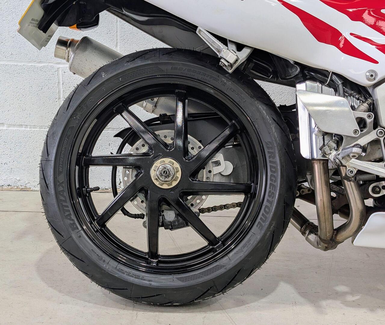 1995 Honda RVF400 - Photo 13