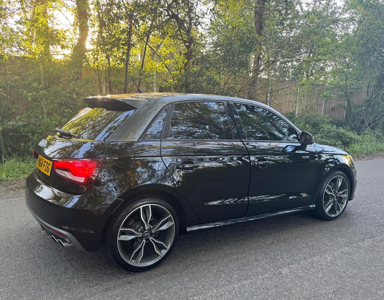 Audi S1 2015 photo 2