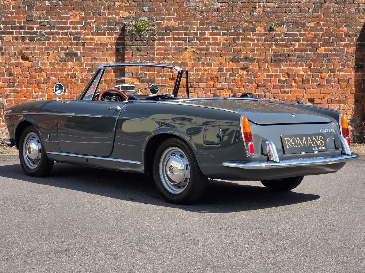 Fiat 1500 Spider 1960 photo 3