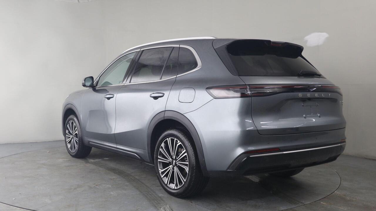 Geely Starray photo 3