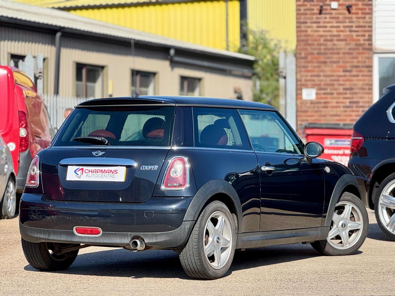 Mini Hatch 2007 photo 2