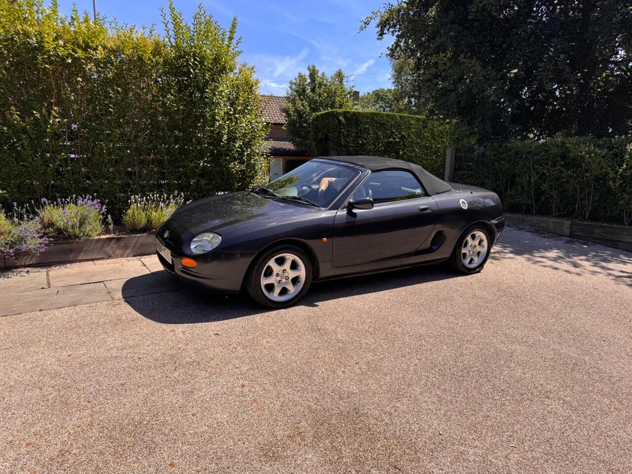 MG Mgf 1996 photo 2