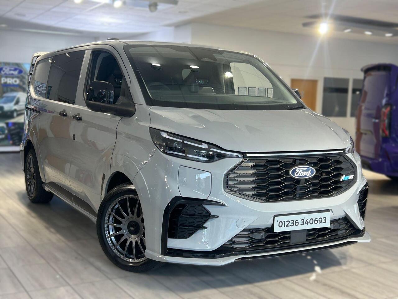 Ford E-Transit Custom photo 5