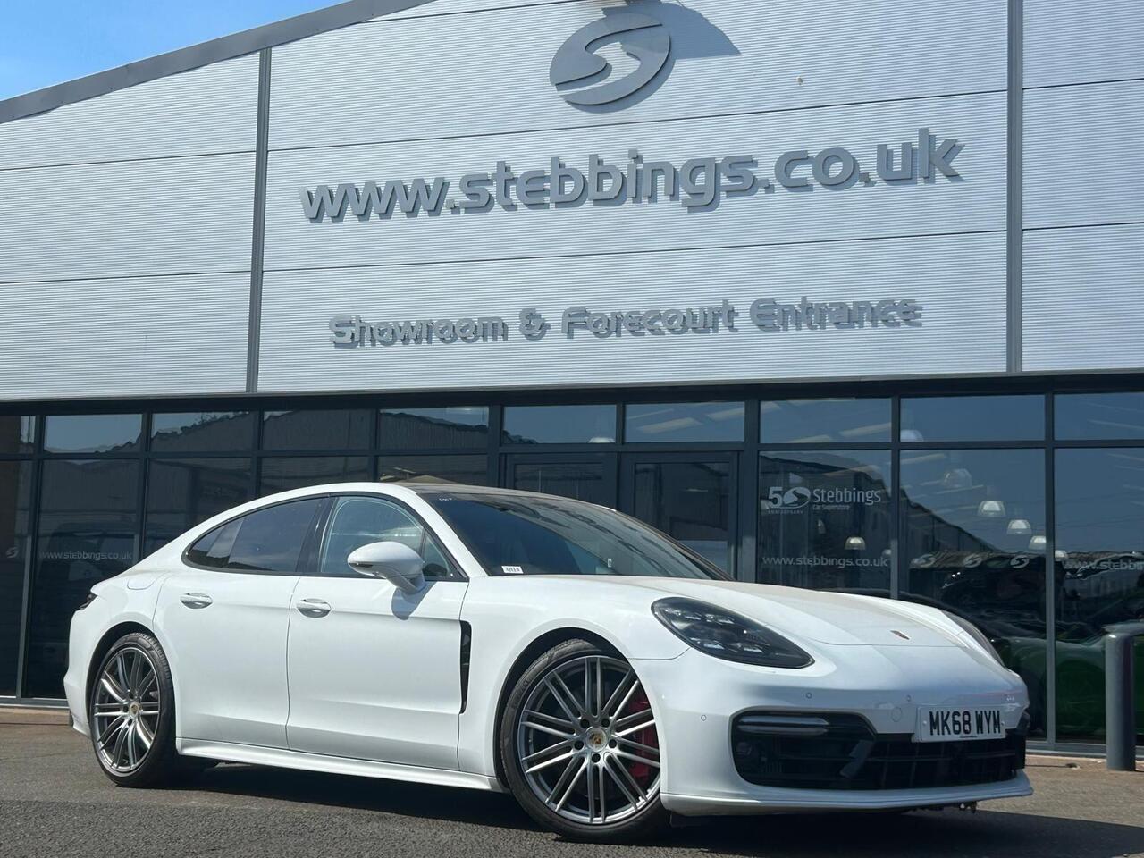 Porsche Panamera MK68WYM