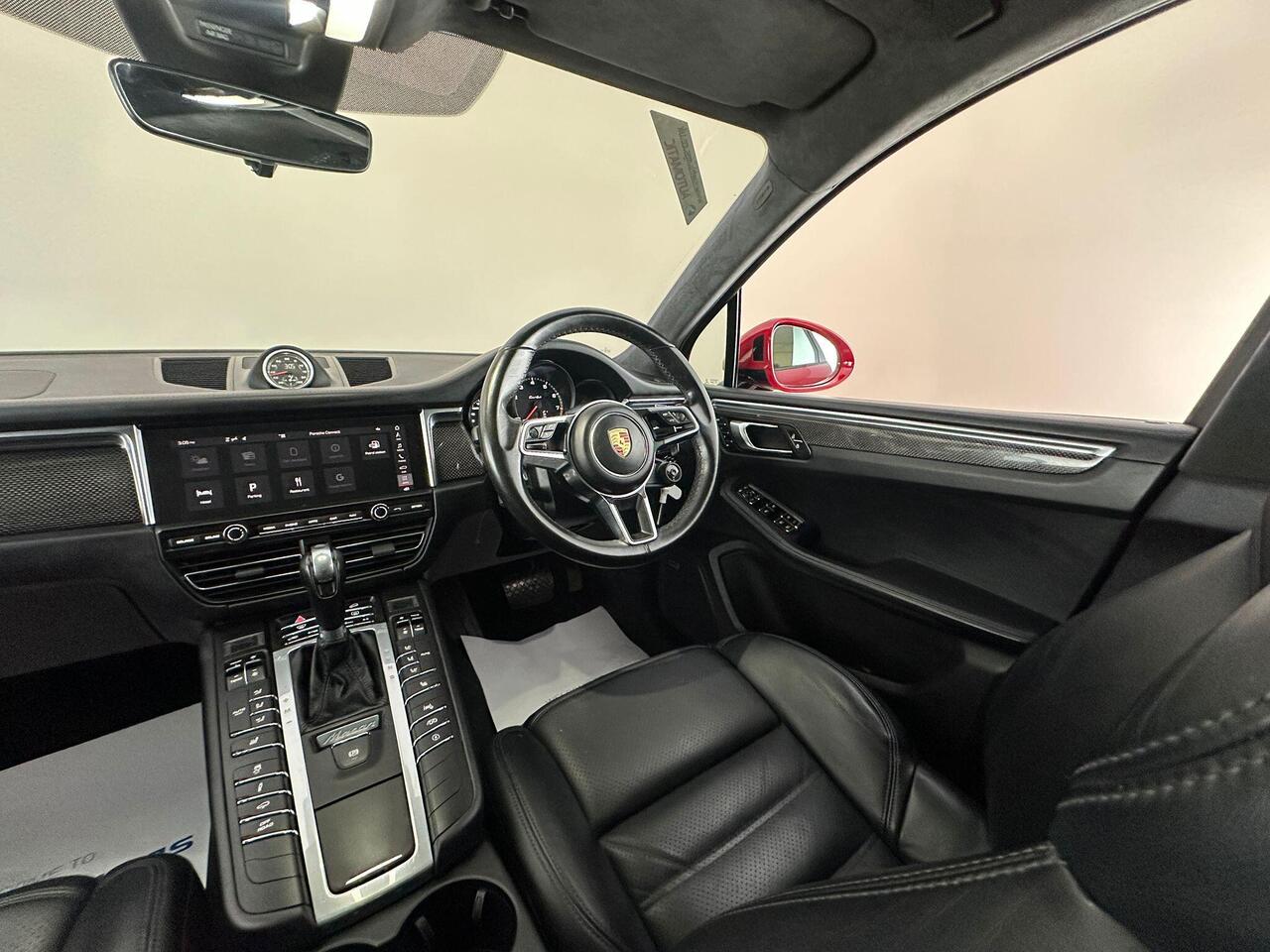 Porsche Macan GN69VBJ