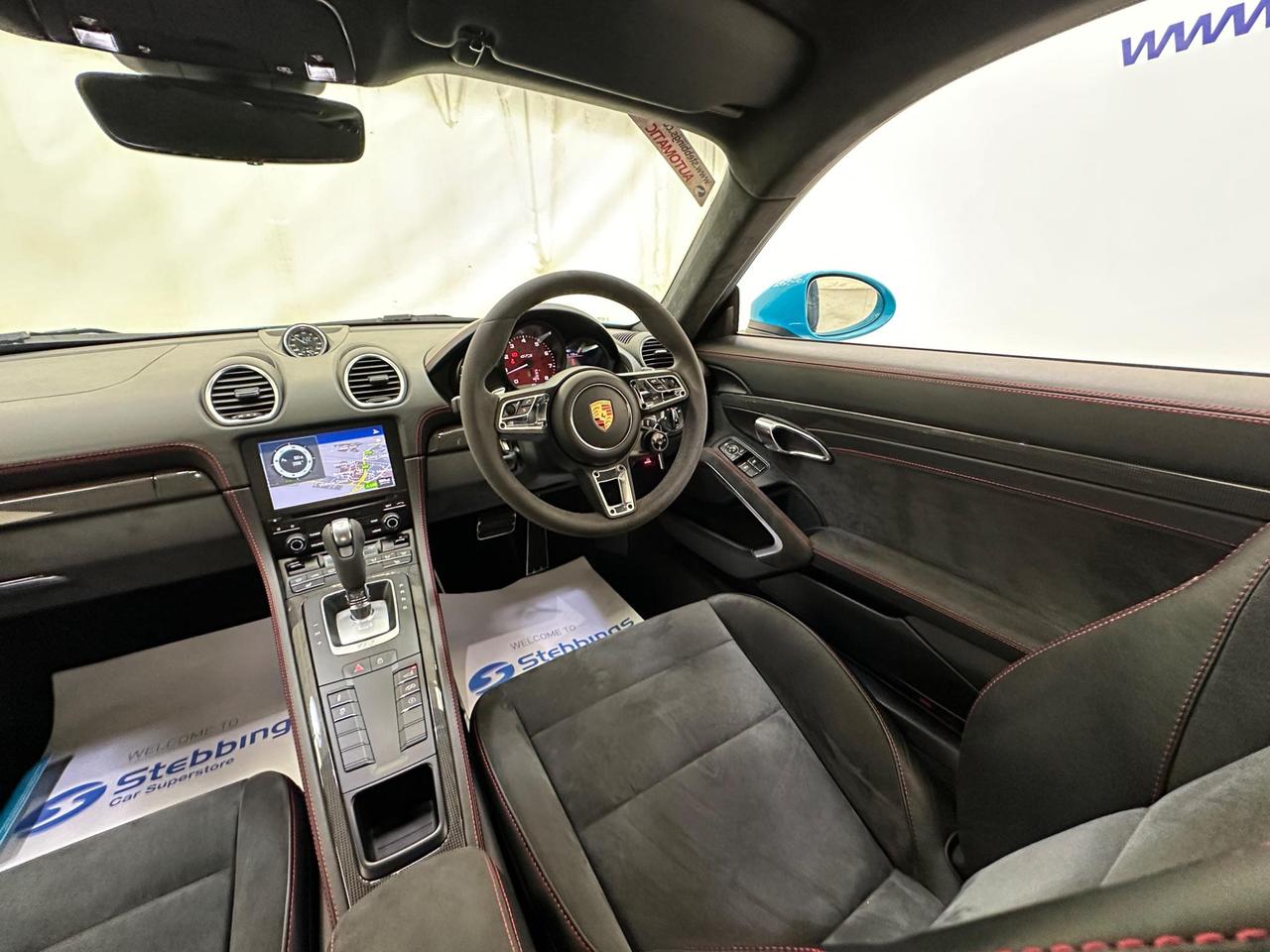 Porsche 718 Cayman AF19HFM