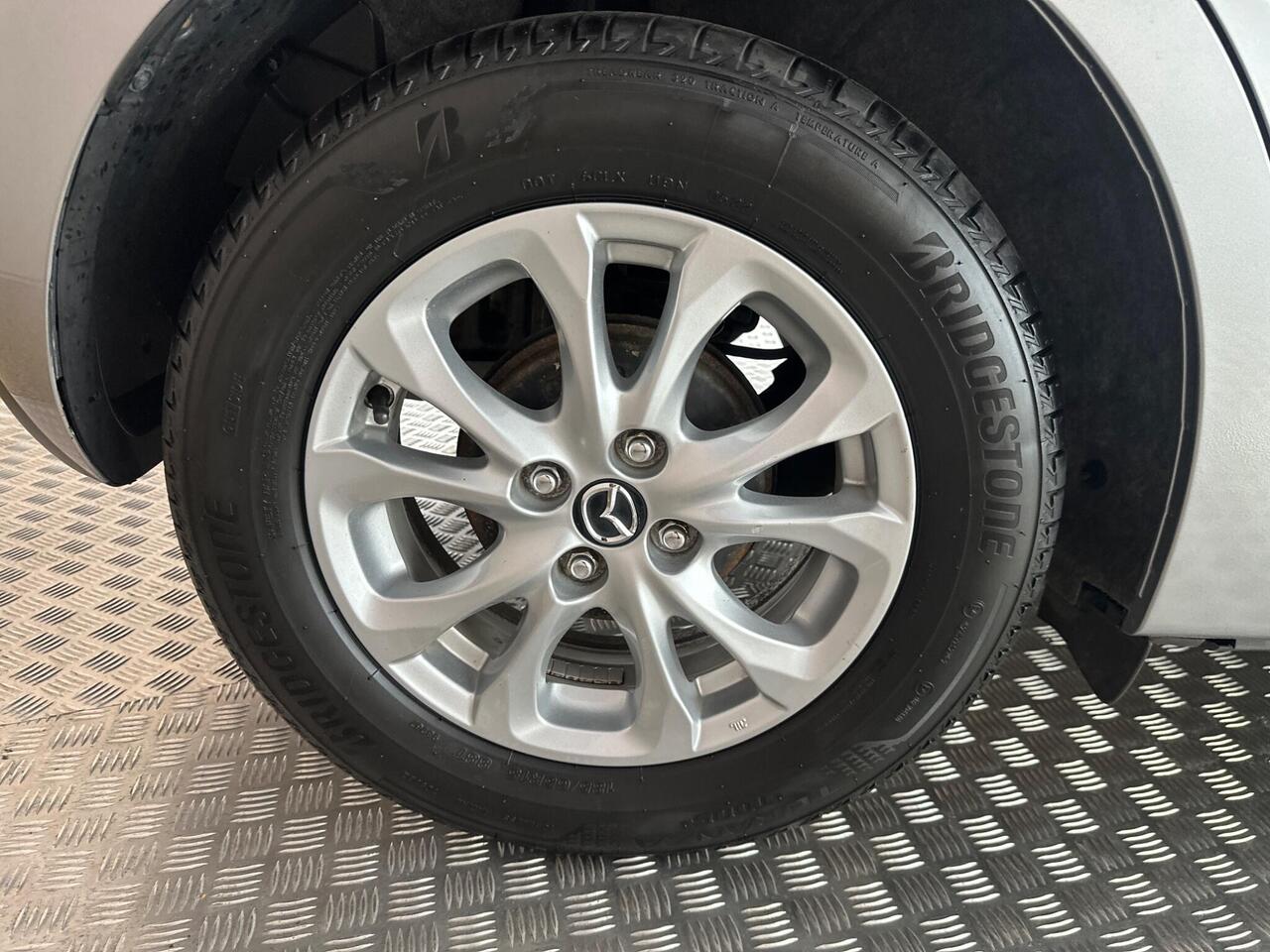 Mazda Mazda2 AV17RWZ