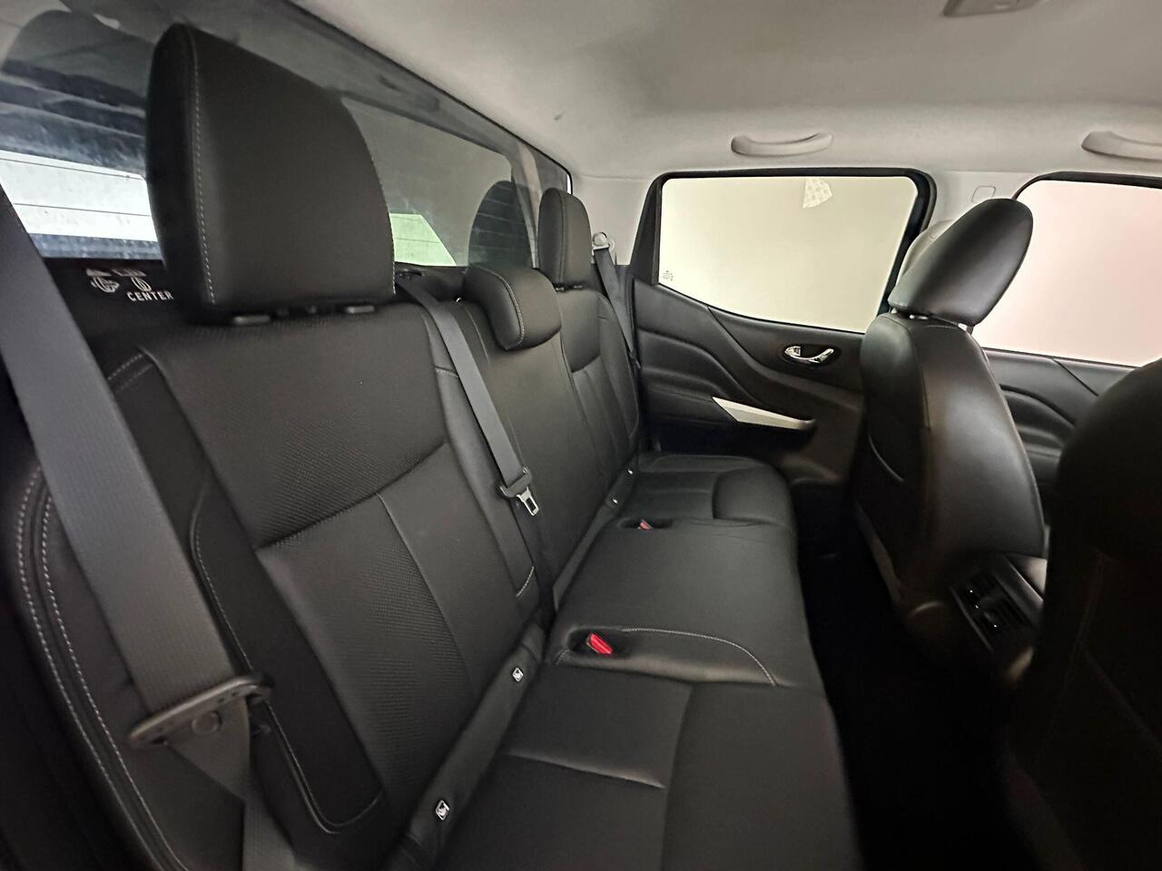 Nissan Navara WJ68YNW