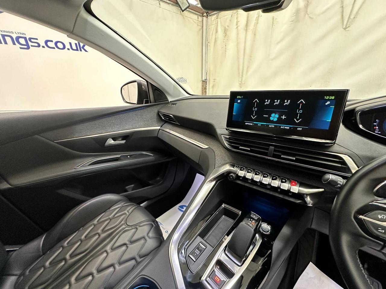 Peugeot 3008 VU71KBN
