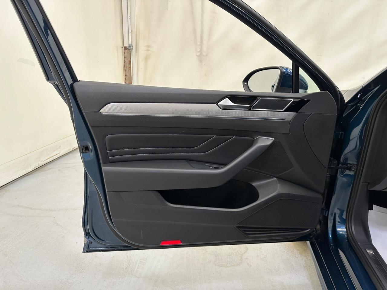 Volkswagen Passat EK21MYC