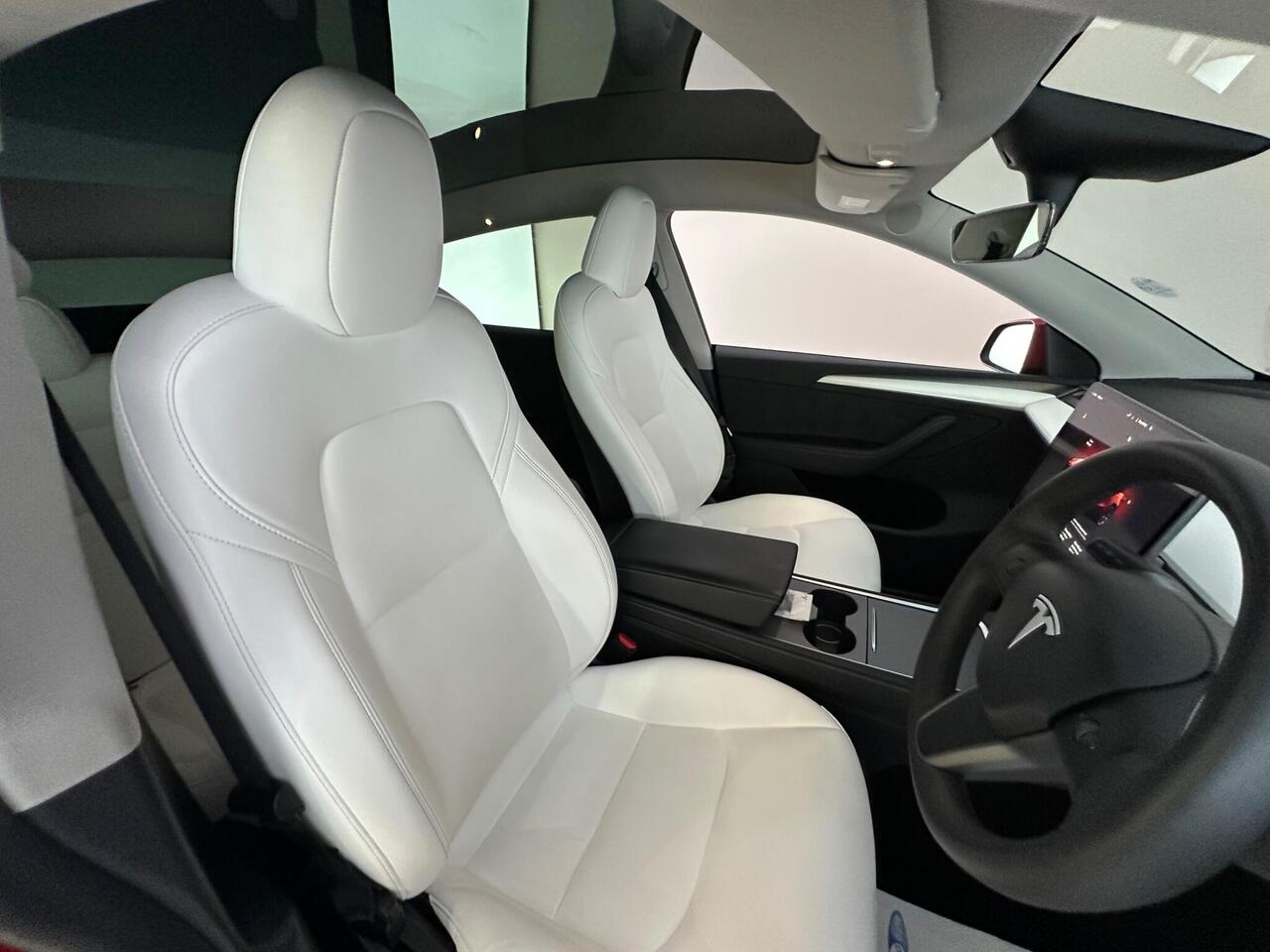 Tesla Model Y BD73NWG