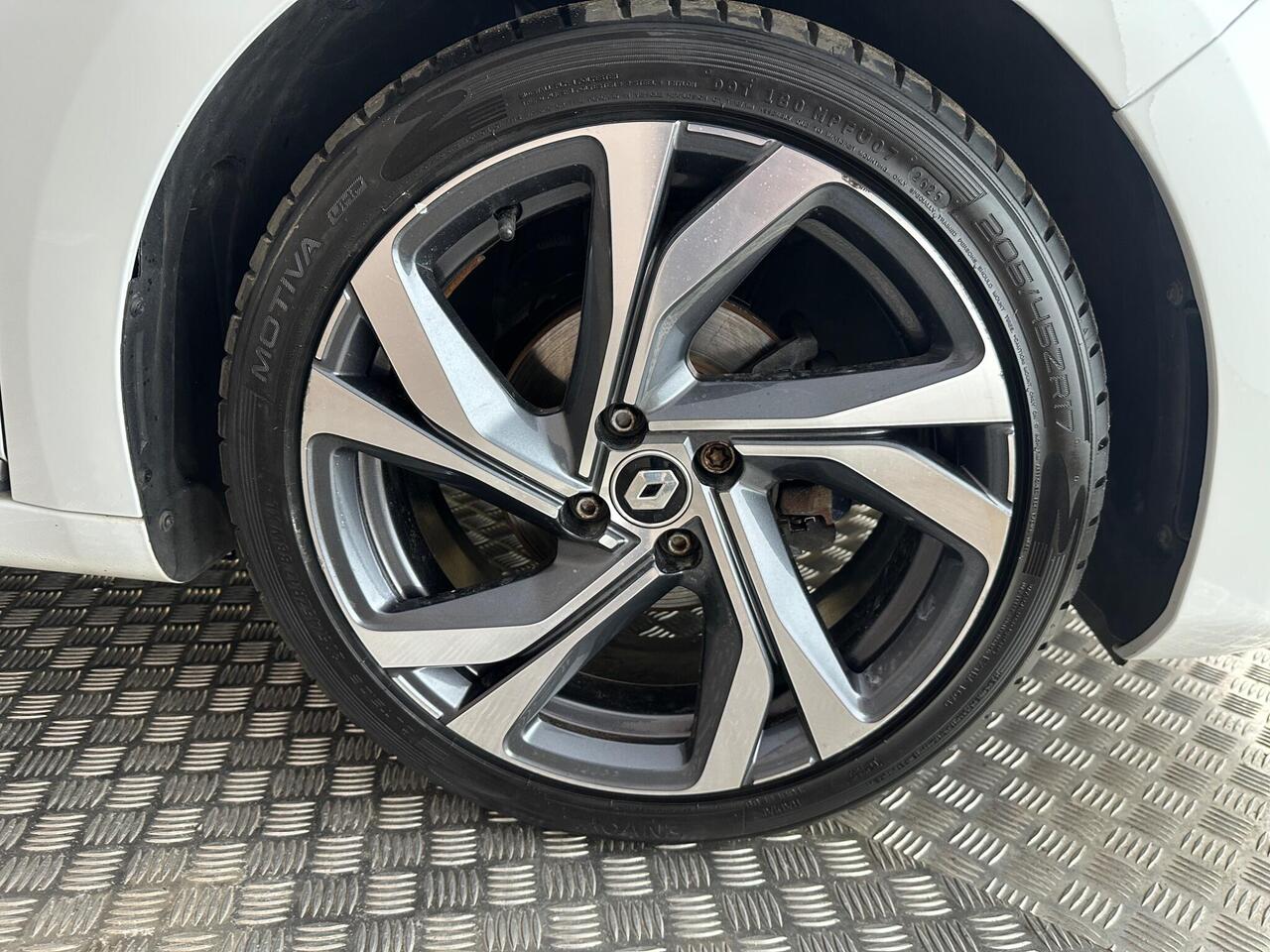 Renault Clio DN22BYC