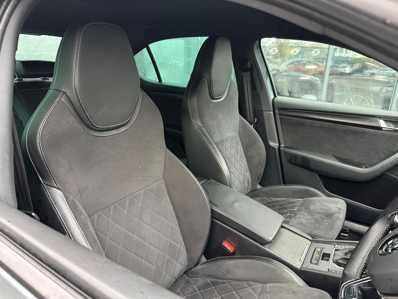 Skoda Superb YD71LXZ