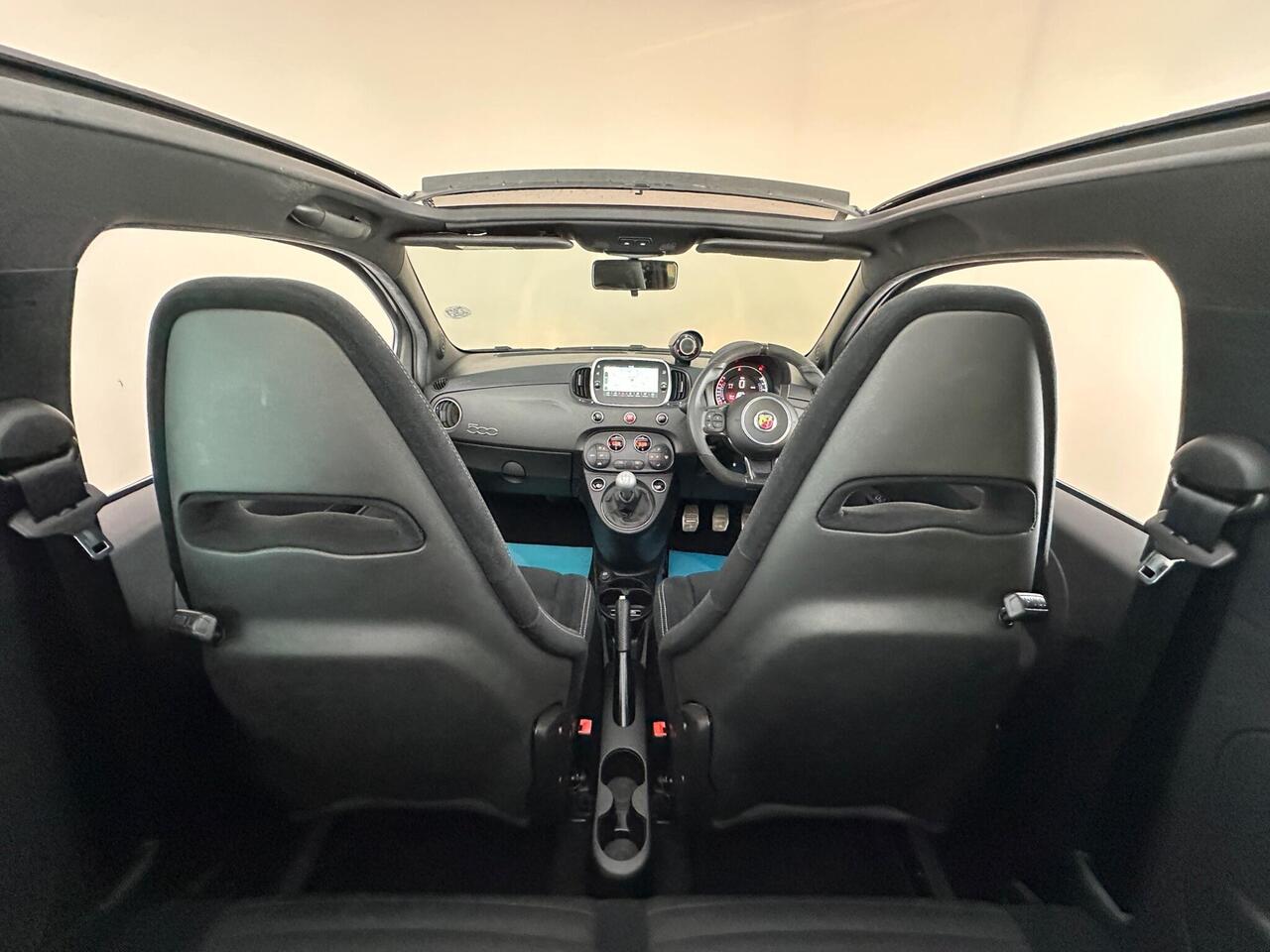 Abarth 595C RO22DDX