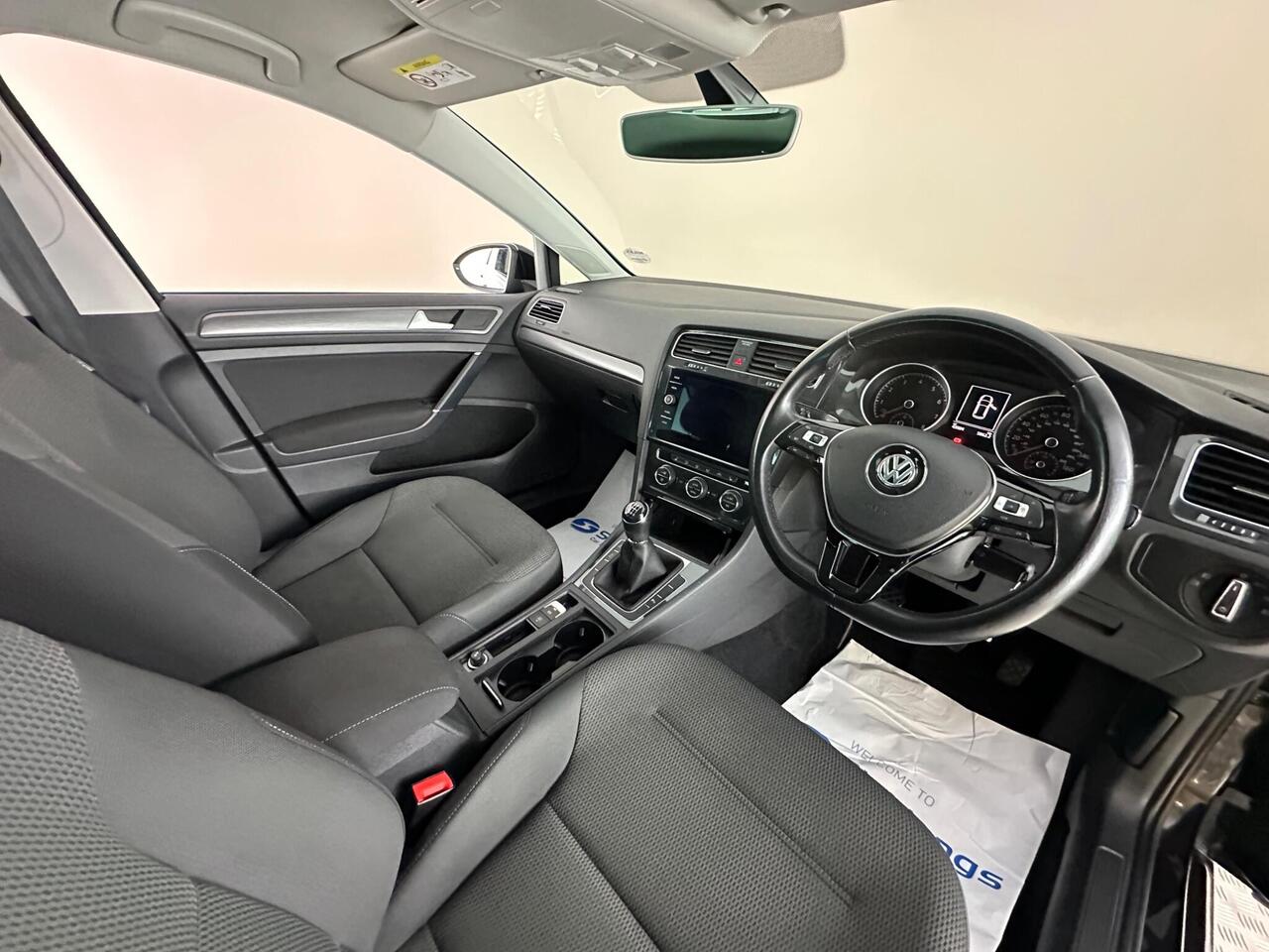 Volkswagen Golf AU20UTR