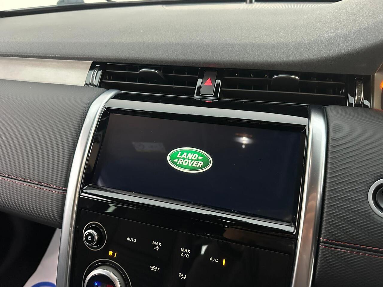 Land Rover Discovery Sport YX71LBO