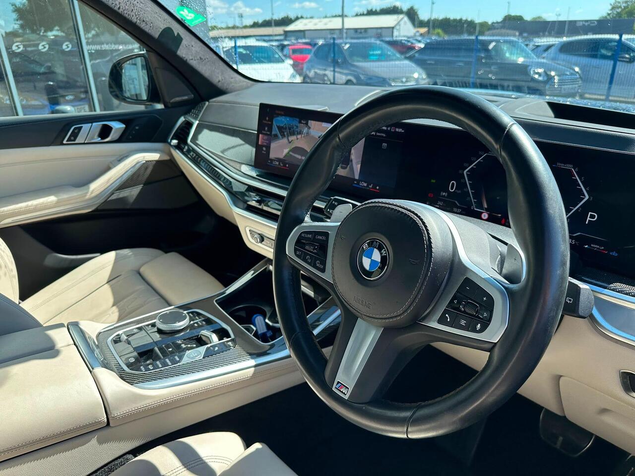 BMW X7 PJ24OUP