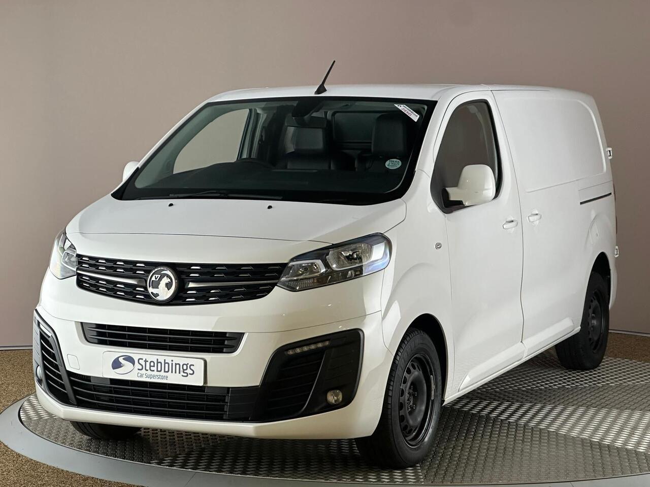 Vauxhall Vivaro MJ69FPE