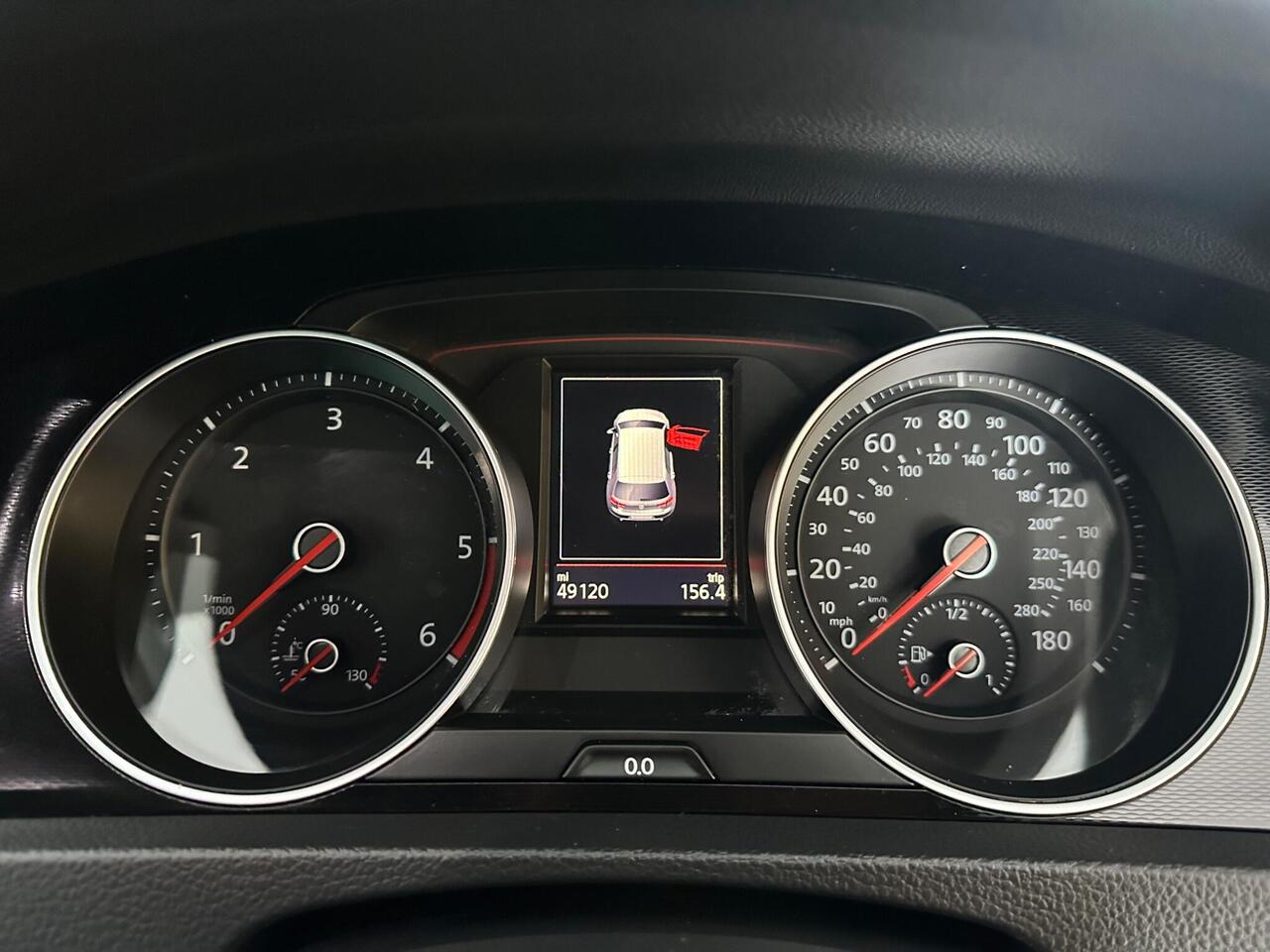 Volkswagen Golf DT66RVJ