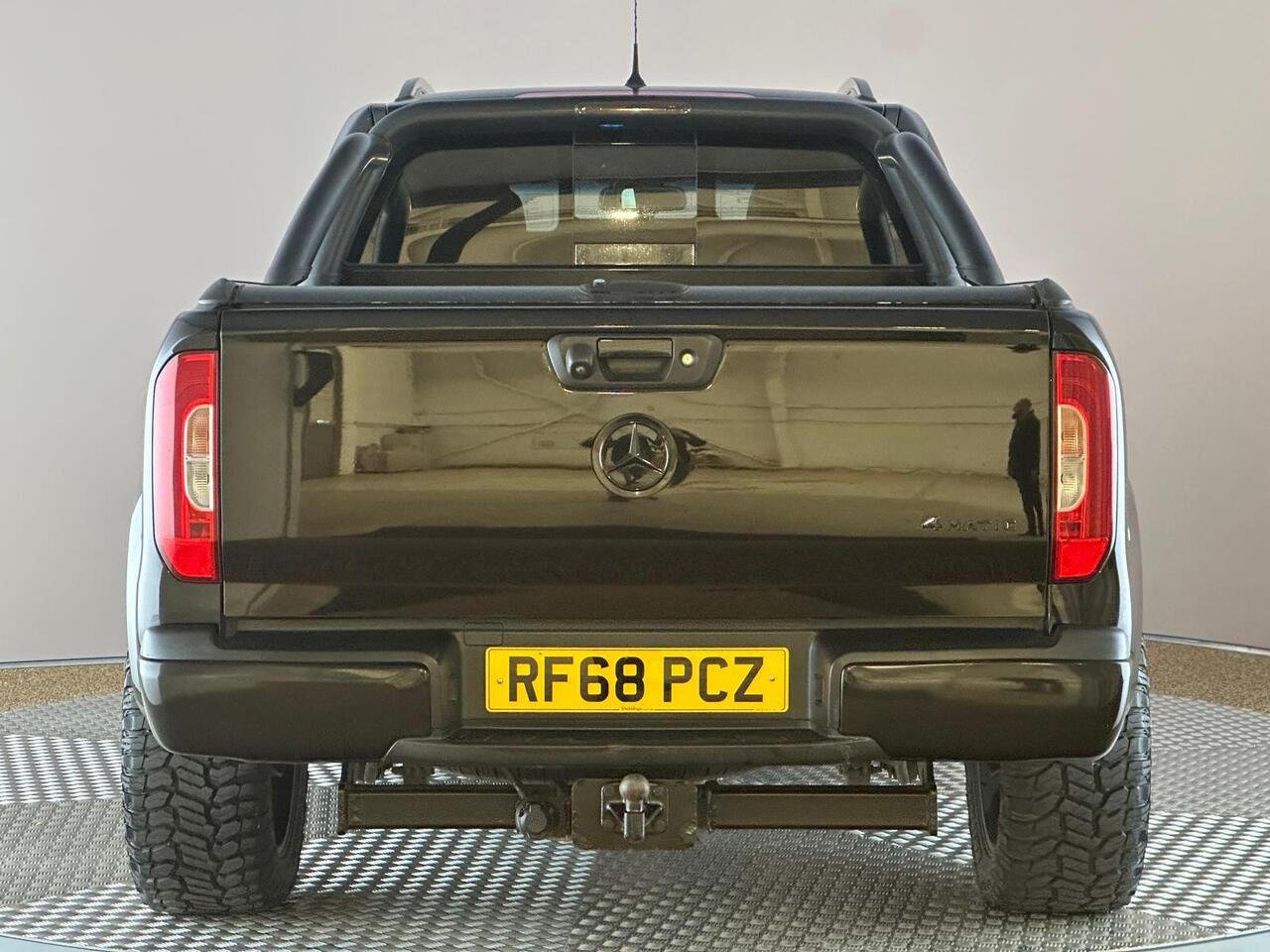 Mercedes-Benz X Class RF68PCZ