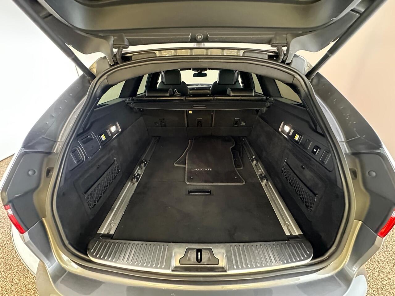 Jaguar XF OV18XCZ