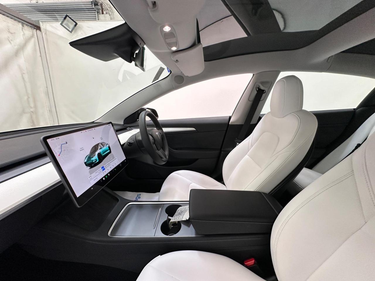 Tesla Model 3 GJ22FFE