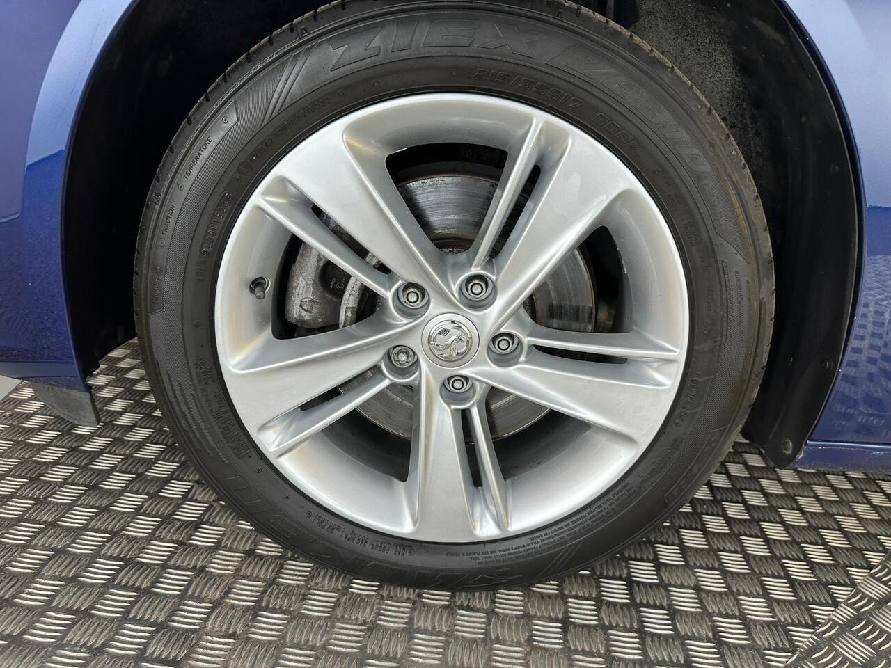 Vauxhall Insignia FP21RVM