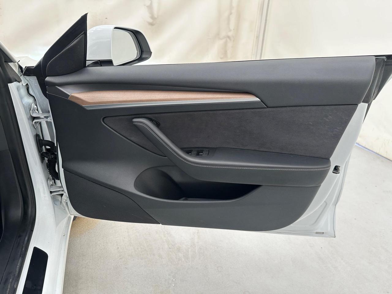 Tesla Model 3 FE23EOR