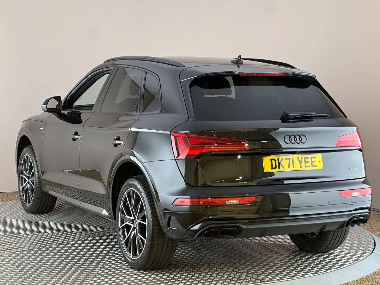 Audi Q5 DK71YEE