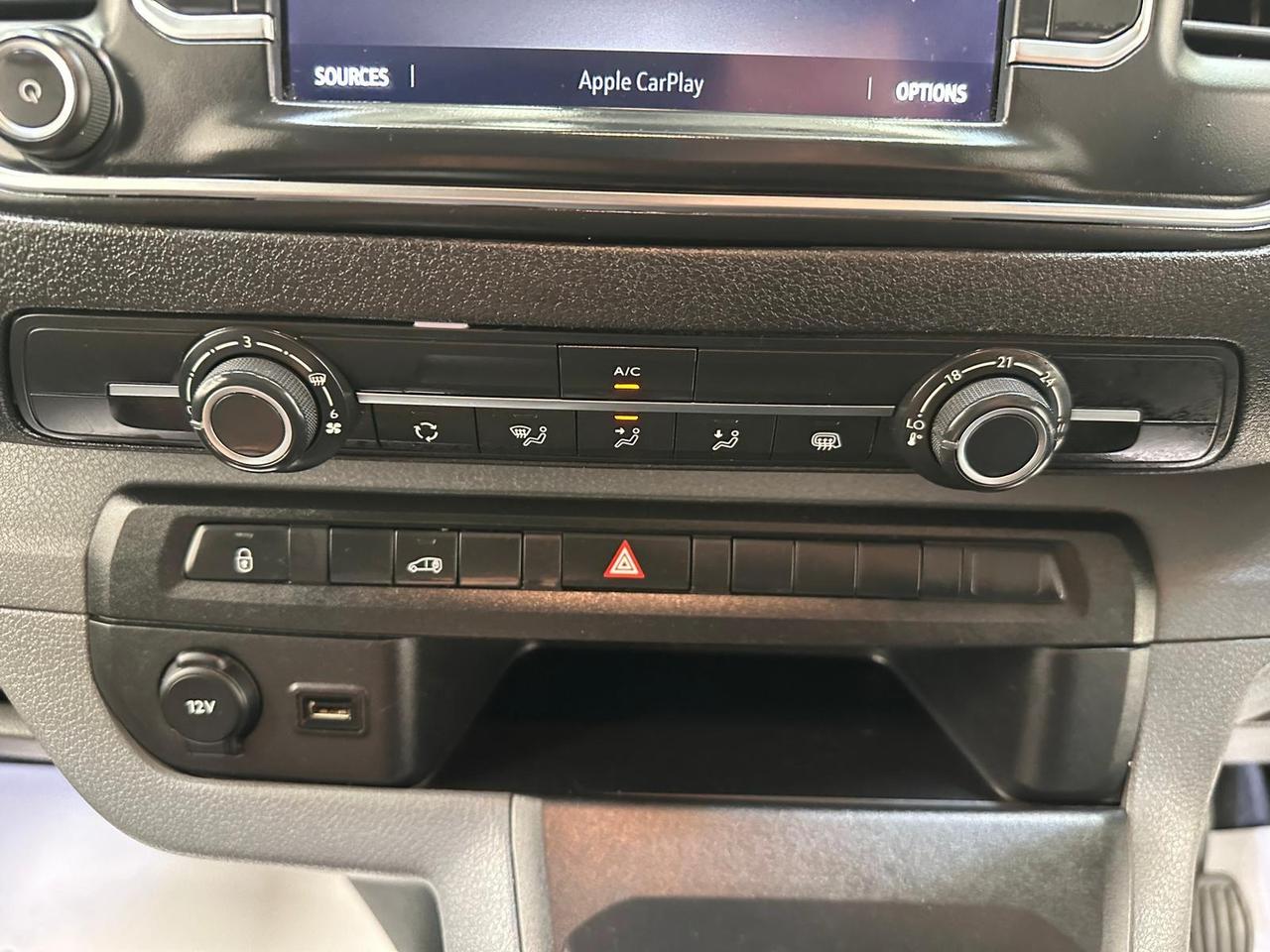 Vauxhall Vivaro DT70GHH