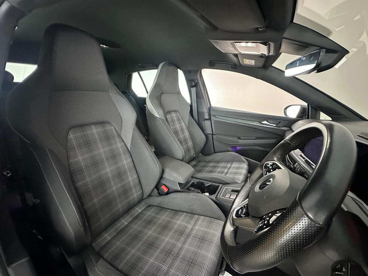 Volkswagen Golf DF70SFV