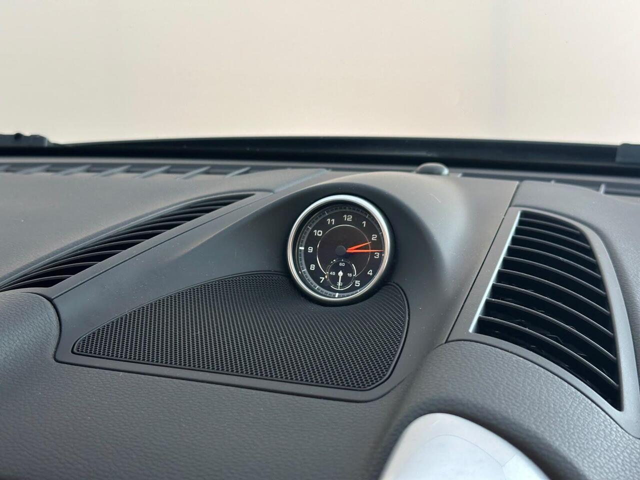 Porsche Cayenne KE67GBU