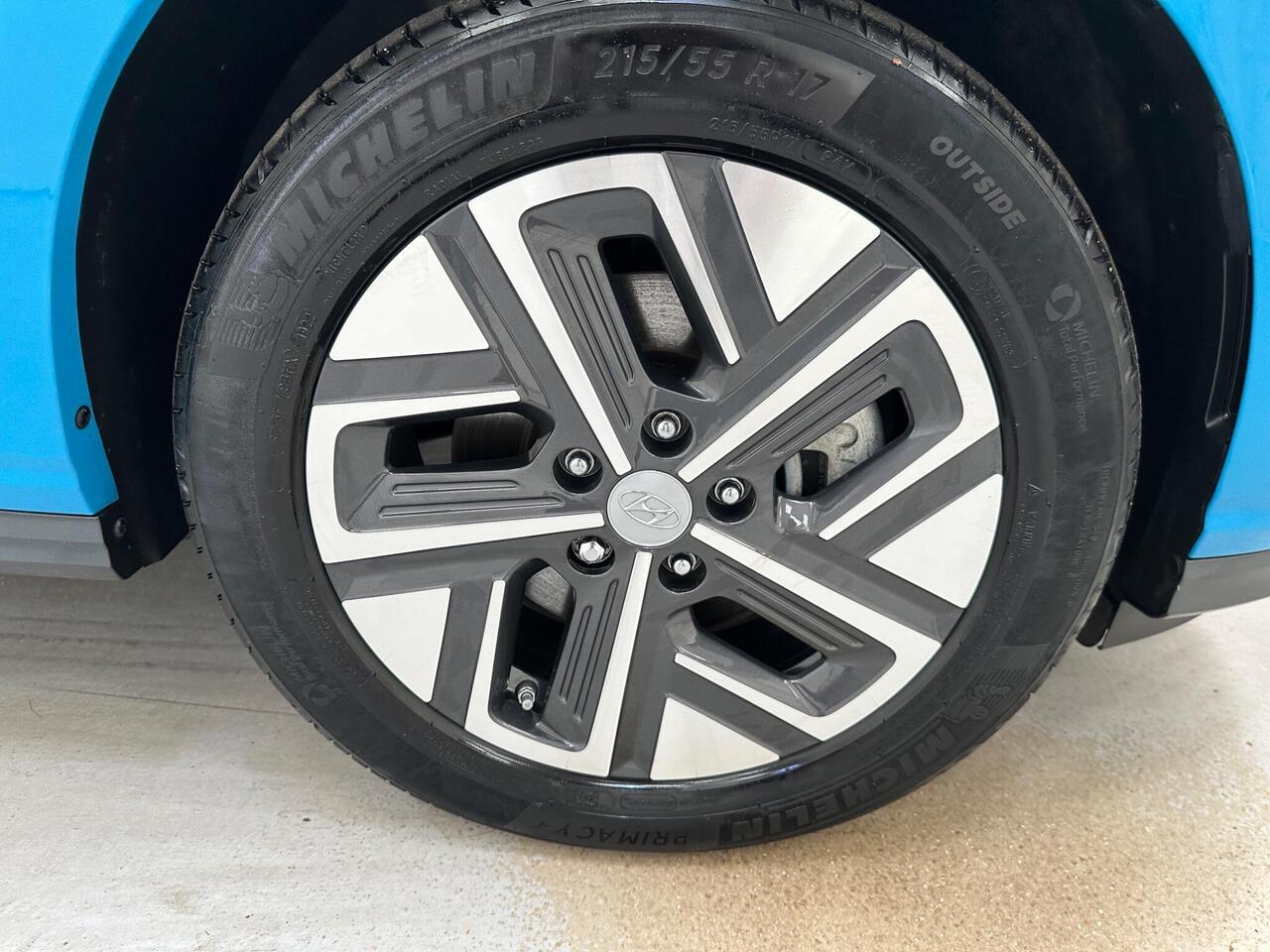 Hyundai KONA GK23NHD