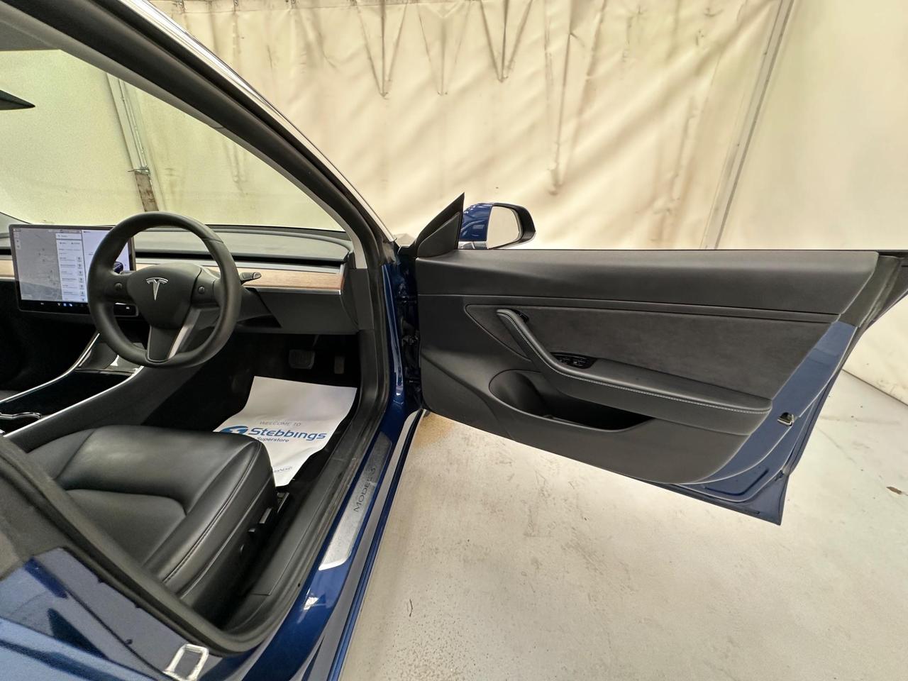 Tesla Model 3 AK20CWM